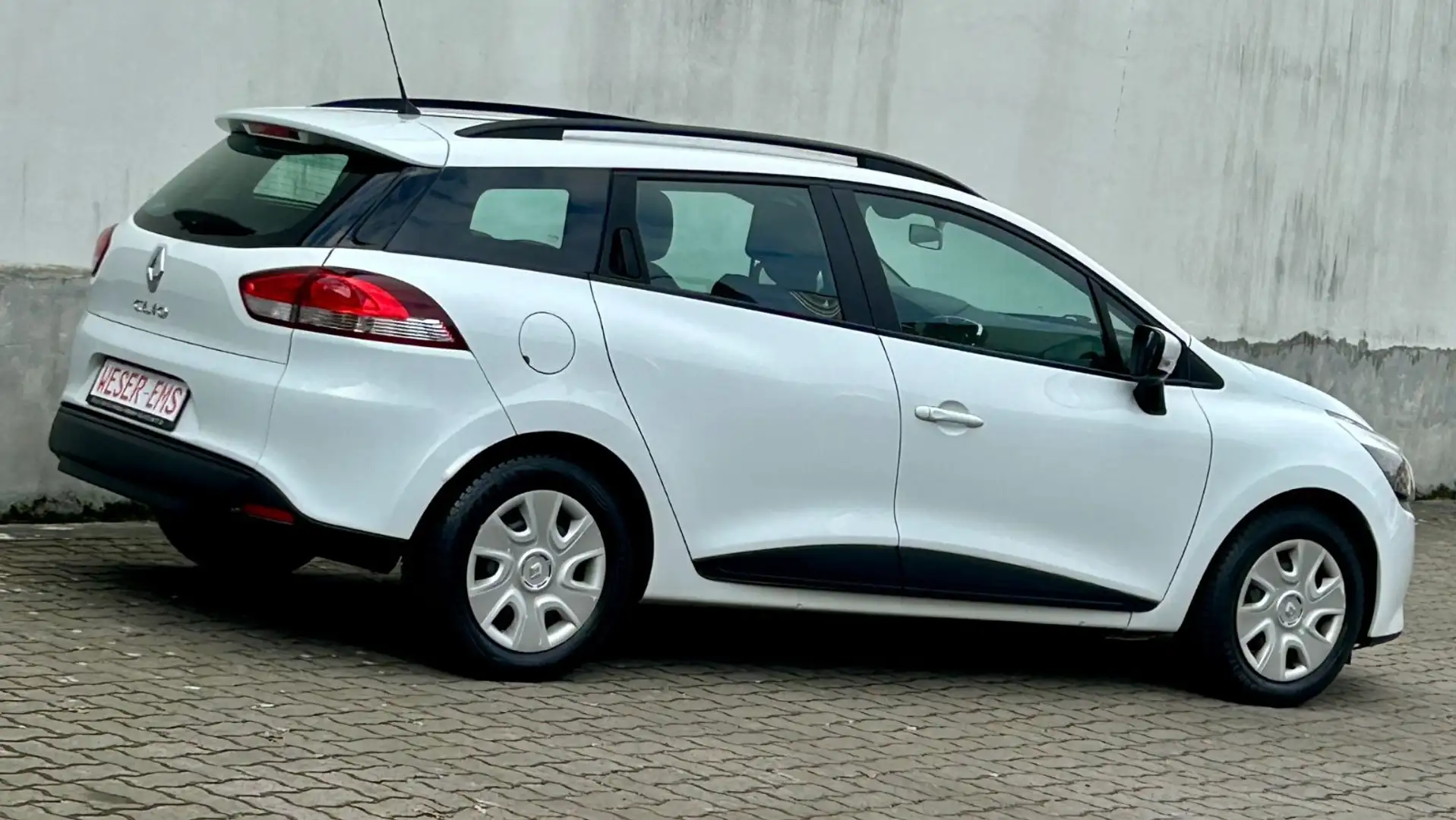 Renault Clio IV Grandtour 1,2i Expression Klima eFh ZV Wit - 2