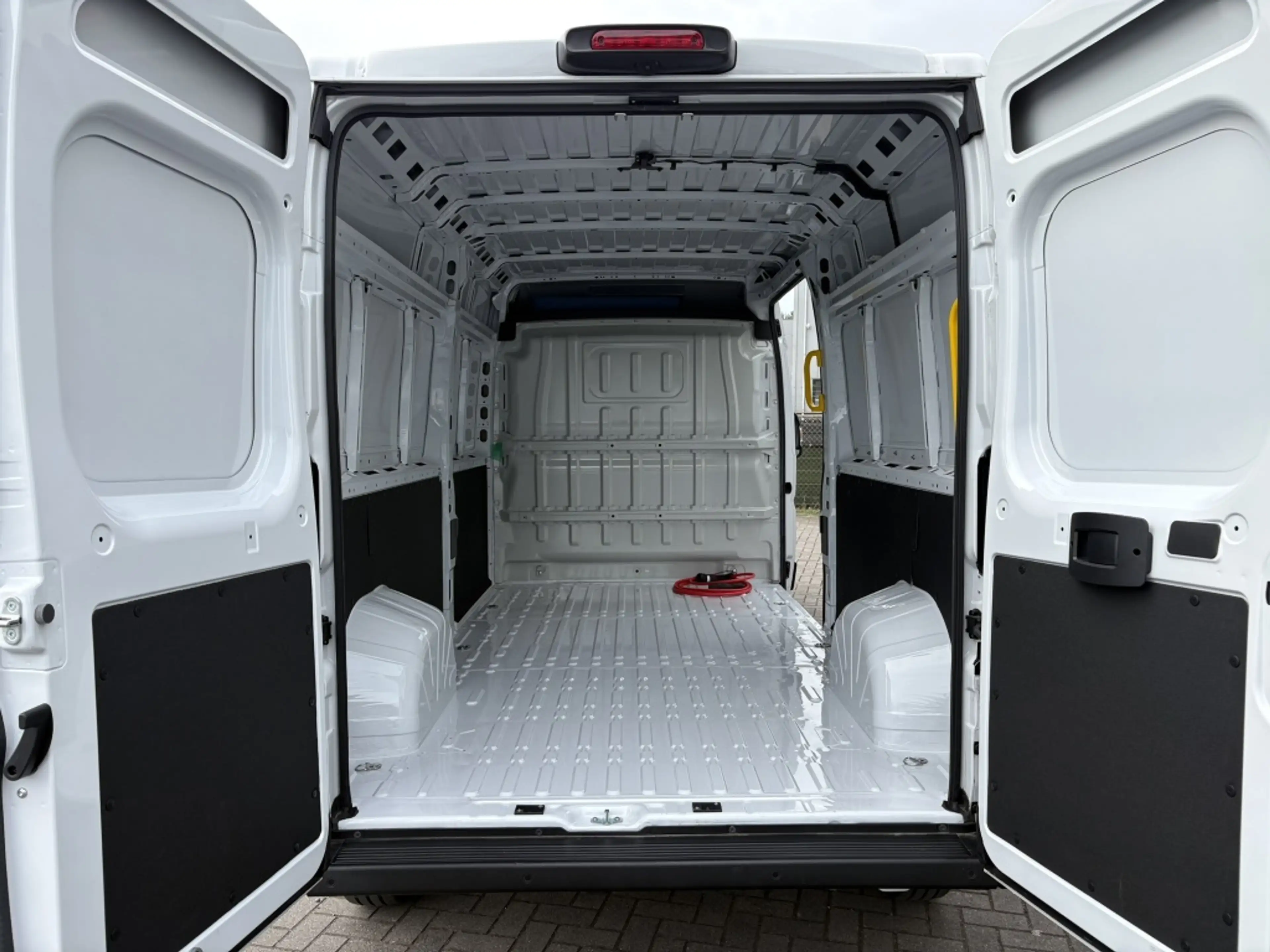 Opel Movano-e Electric 3.5t L3H2 Zwaar 110 kWh | ECC | Navigatie — photo 6