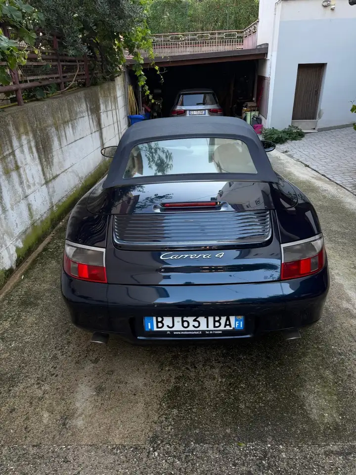 Porsche 911 Cabrio 3.4 Carrera 4, foto 4