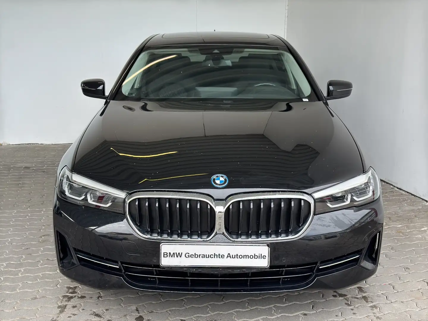 BMW 520 e Lim. LiveCock.DriveAss.GSD.ParkAss.SHZ.DAB Noir - 1