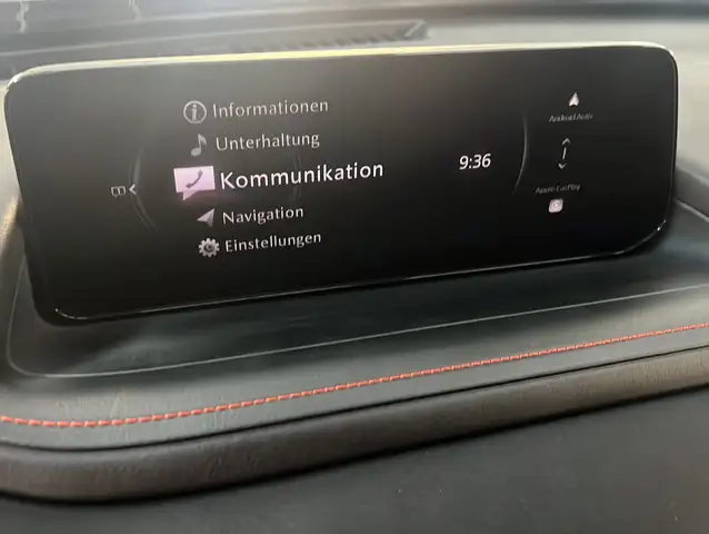 Mazda CX-30 view 12