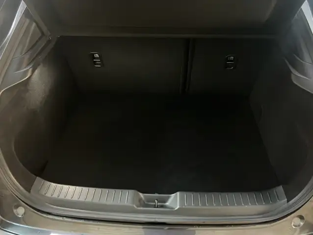 Mazda CX-30 view 18