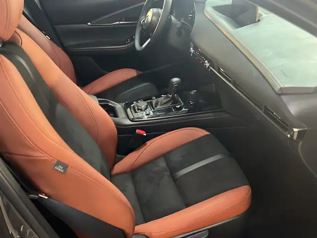 Mazda CX-30 view 22