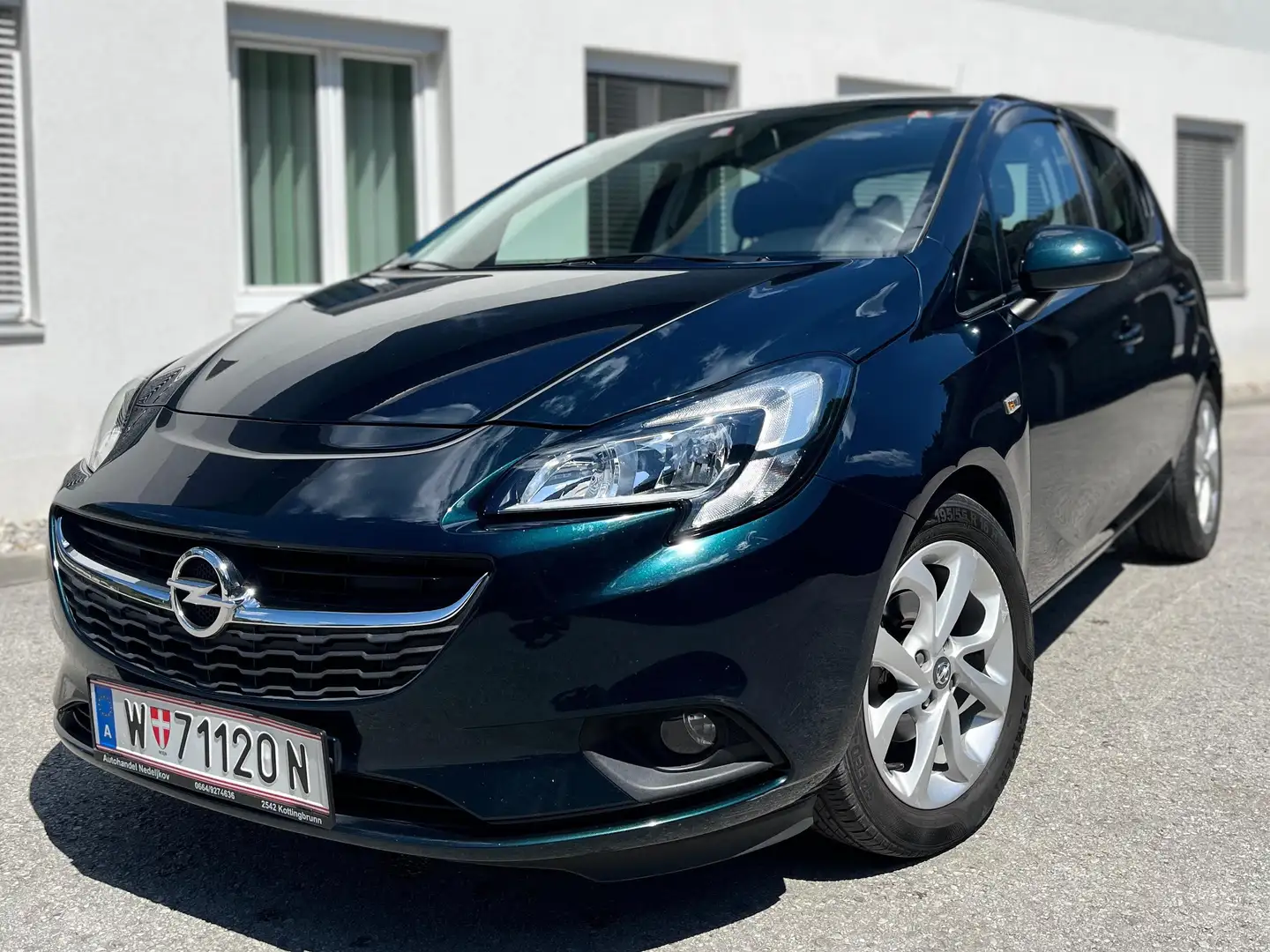 Opel Corsa-e Corsa 1,2 Ecotec Cool Grün - 1