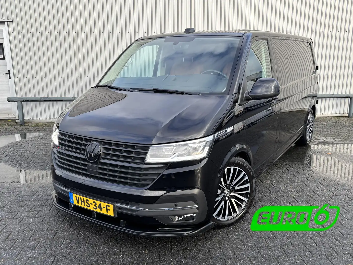 Volkswagen T6.1 Transporter 2.0 TDI L2H1 BULLI 4Motion*AUTOM.*ACC*CAM*ECC*CARP Noir - 1