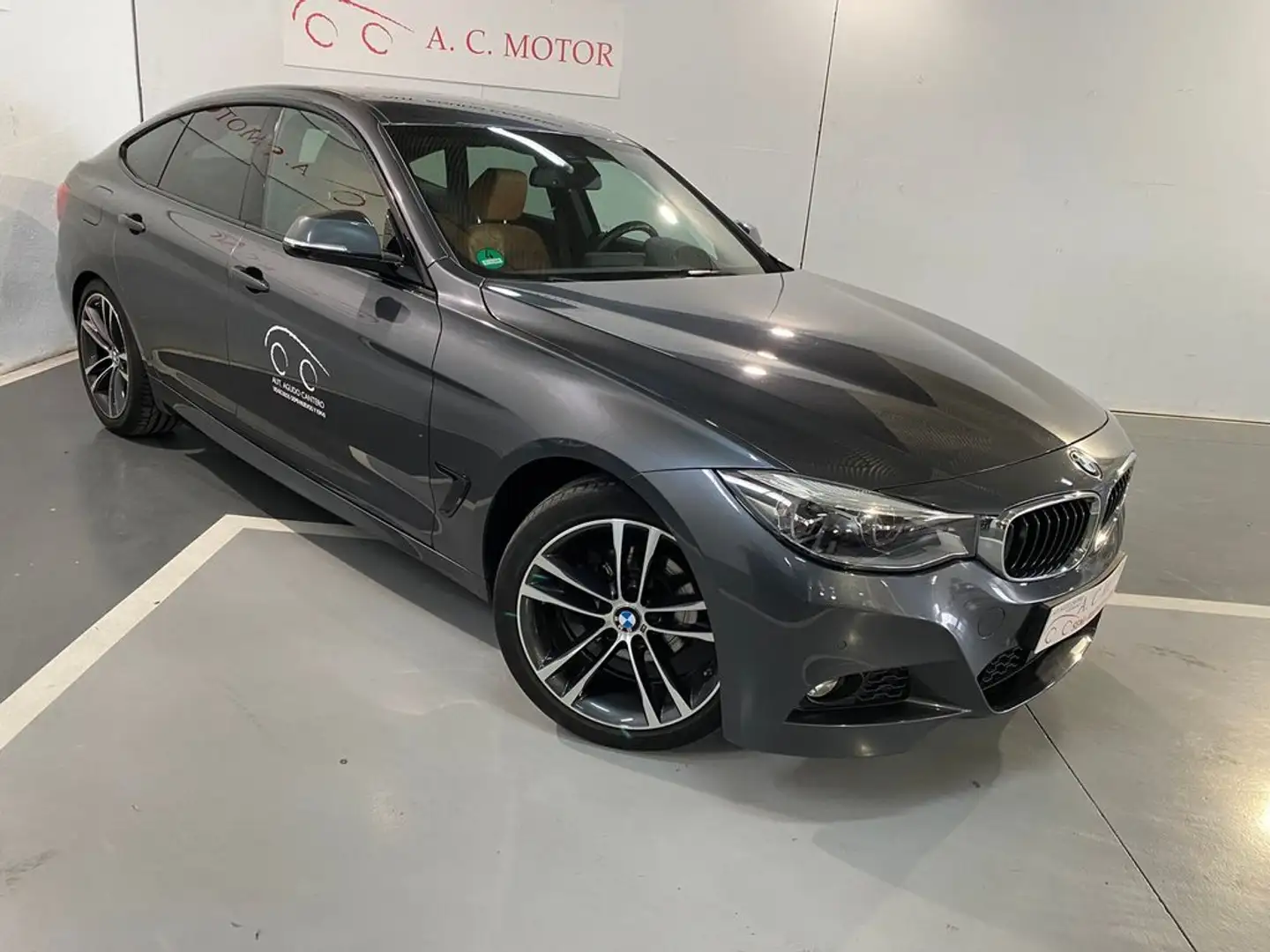 BMW Active Hybrid 3 320dA Gran Turismo 190 CV Grijs - 1