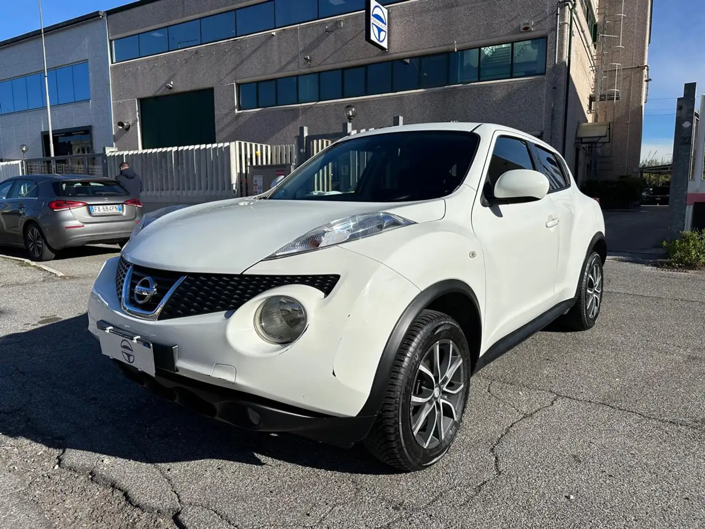 Nissan Juke 1.5 dCi Start&Stop Tekna Білий - 1