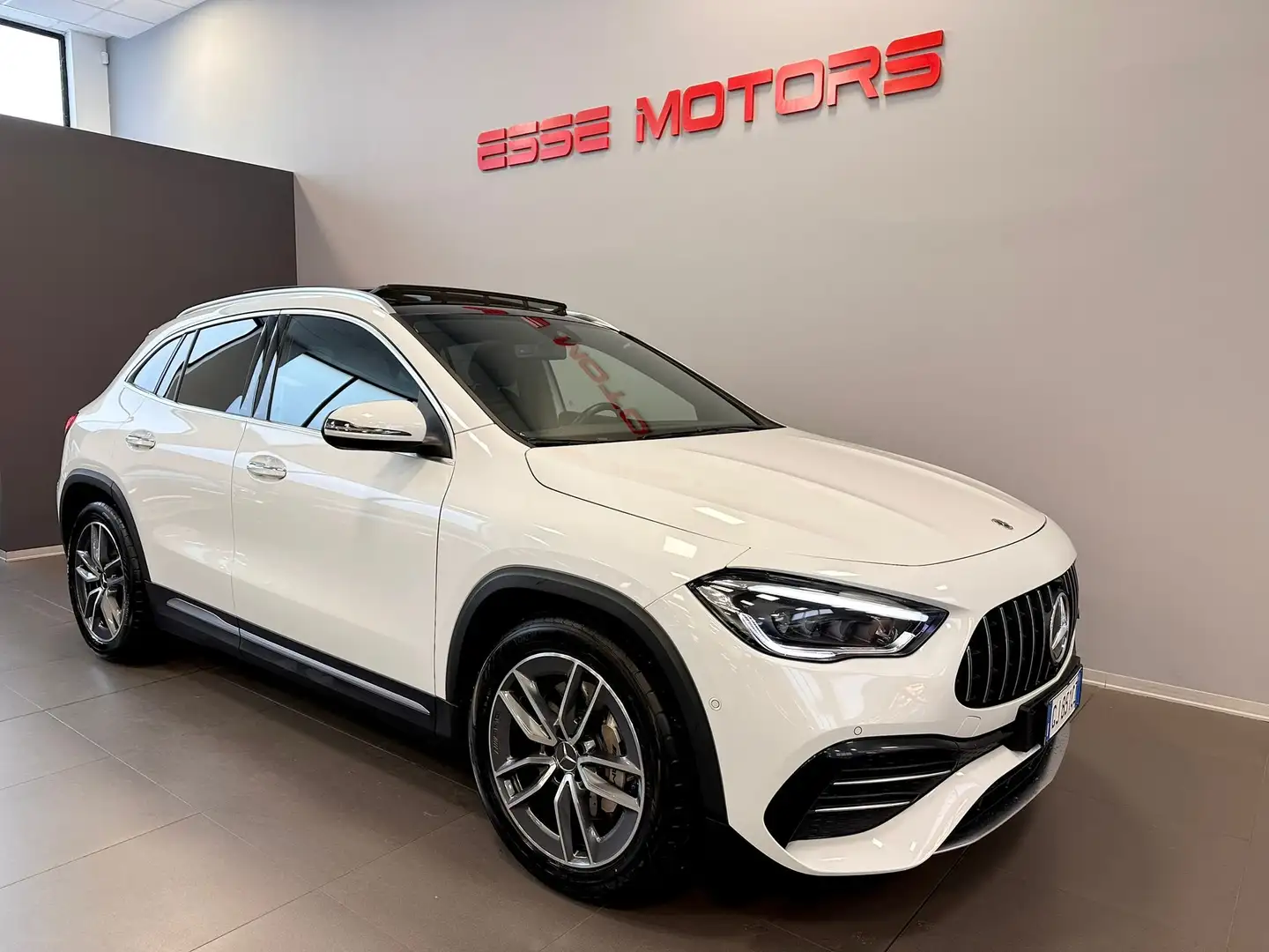 Mercedes-Benz GLA 35 AMG TETTO APRIBILE - SEDILI ELETTRICI - PELLE TOTALE - Blanc - 1