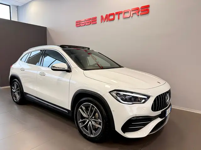 Mercedes-Benz GLA 35 AMG TETTO APRIBILE - SEDILI ELETTRICI - PELLE TOTALE -