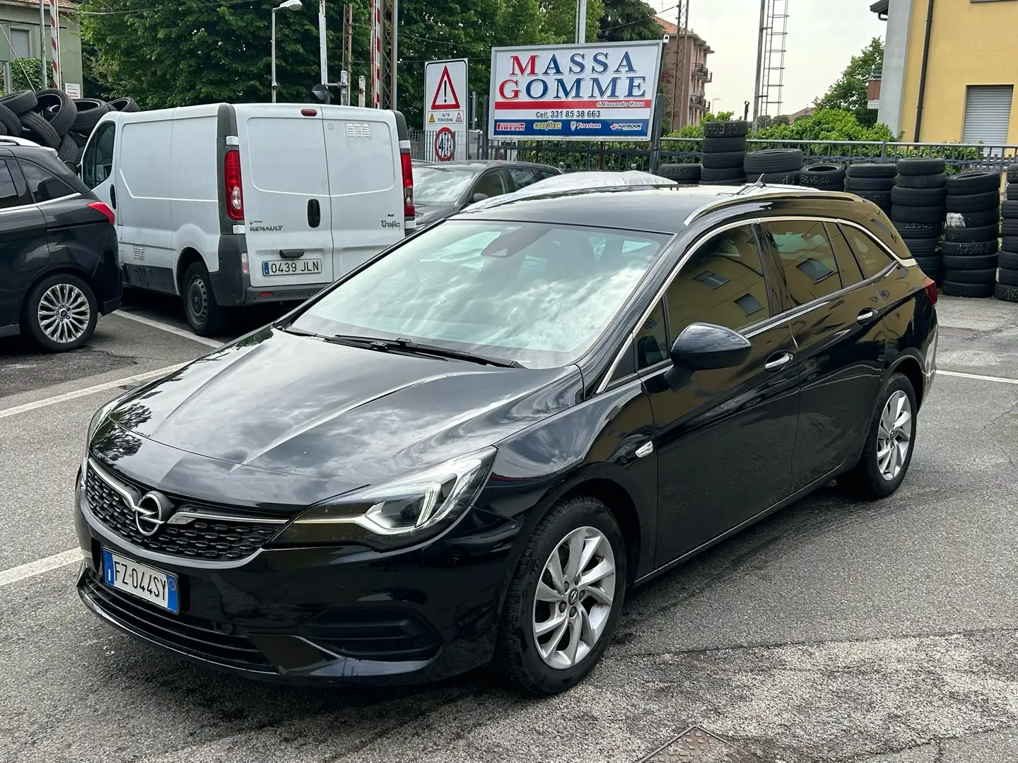 Opel Astra Sports Tourer 1.5 Business Elegance s&s 130cv at8 Zwart - 1