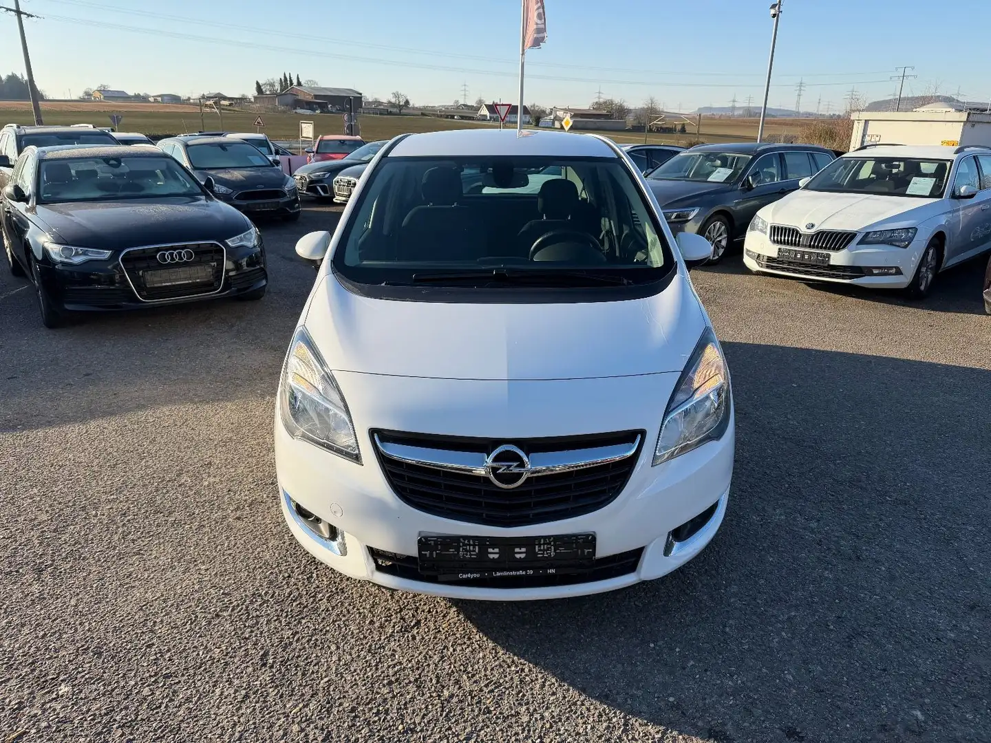 Opel Meriva B Active 1.6 CDTI 1.Ha PDC AHK Tempom SHG Weiß - 2
