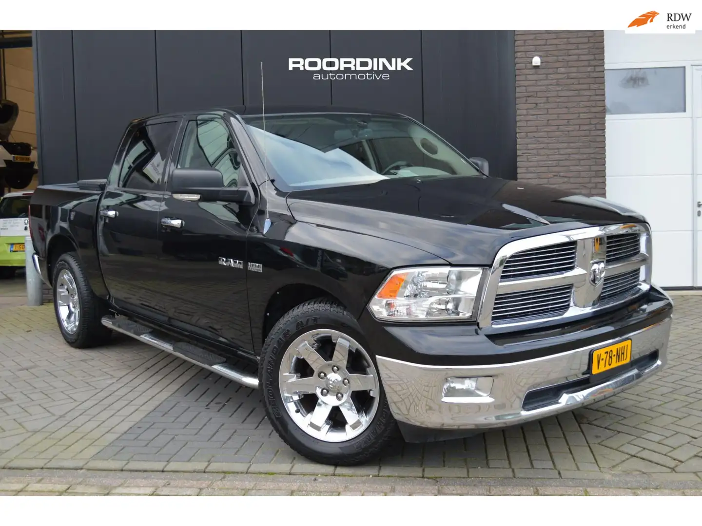 Dodge RAM 1500 5.7 V8|Benzine|Trekhaak|Airco Zwart - 1