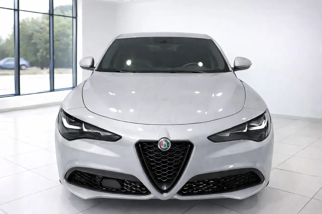 Alfa Romeo Stelvio 2024