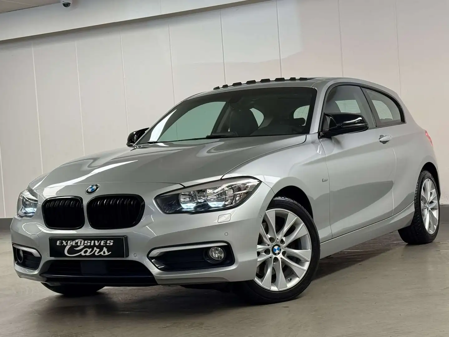 BMW 125 IA 218 CV TOIT OUVRANT CAMERA GPS CUIR AUTO REG JA Argent - 1