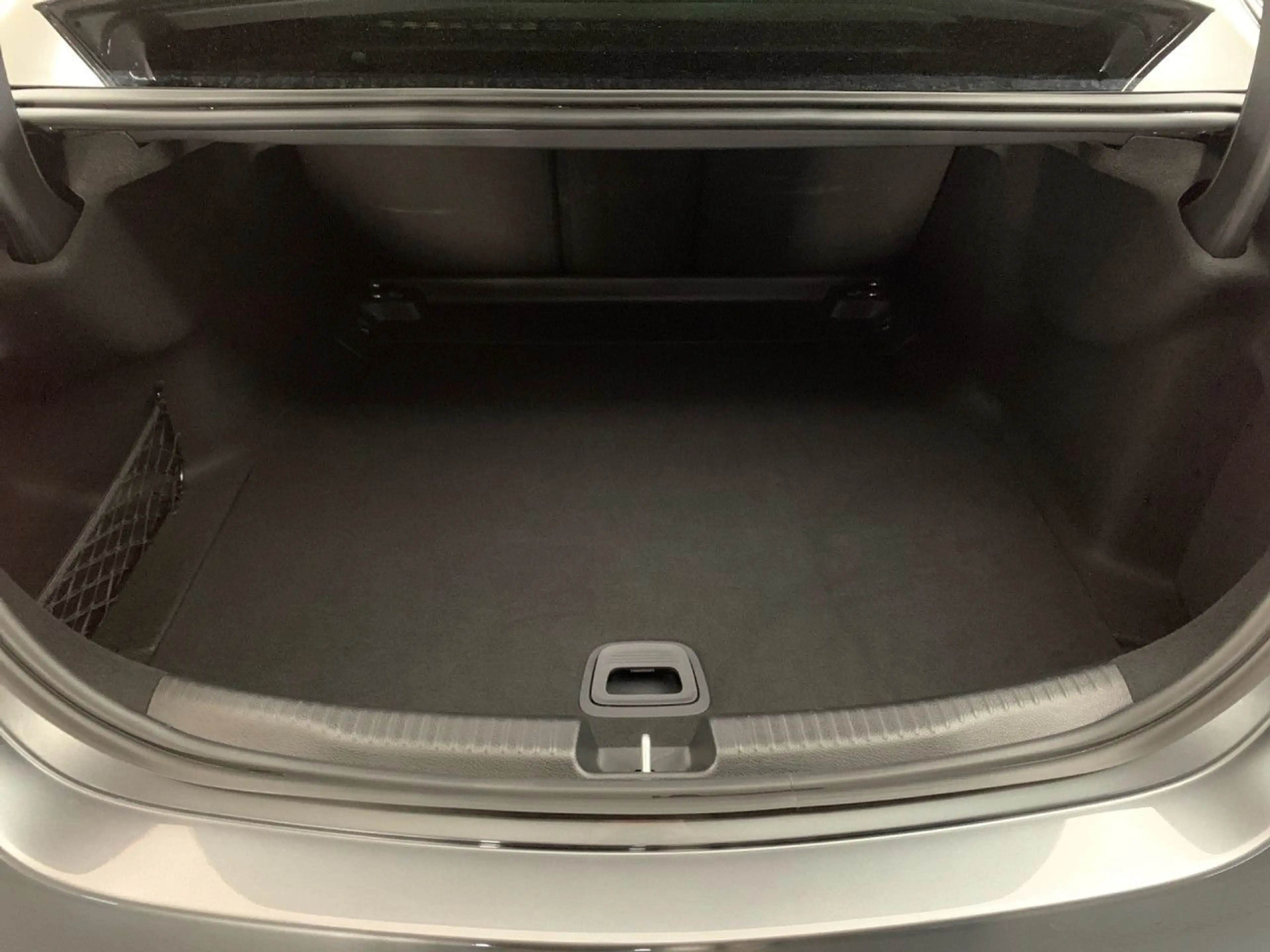 Mercedes-Benz C 220 d Edition AMG-Line Fahrass 360° Spurhalt-Ass — photo 13