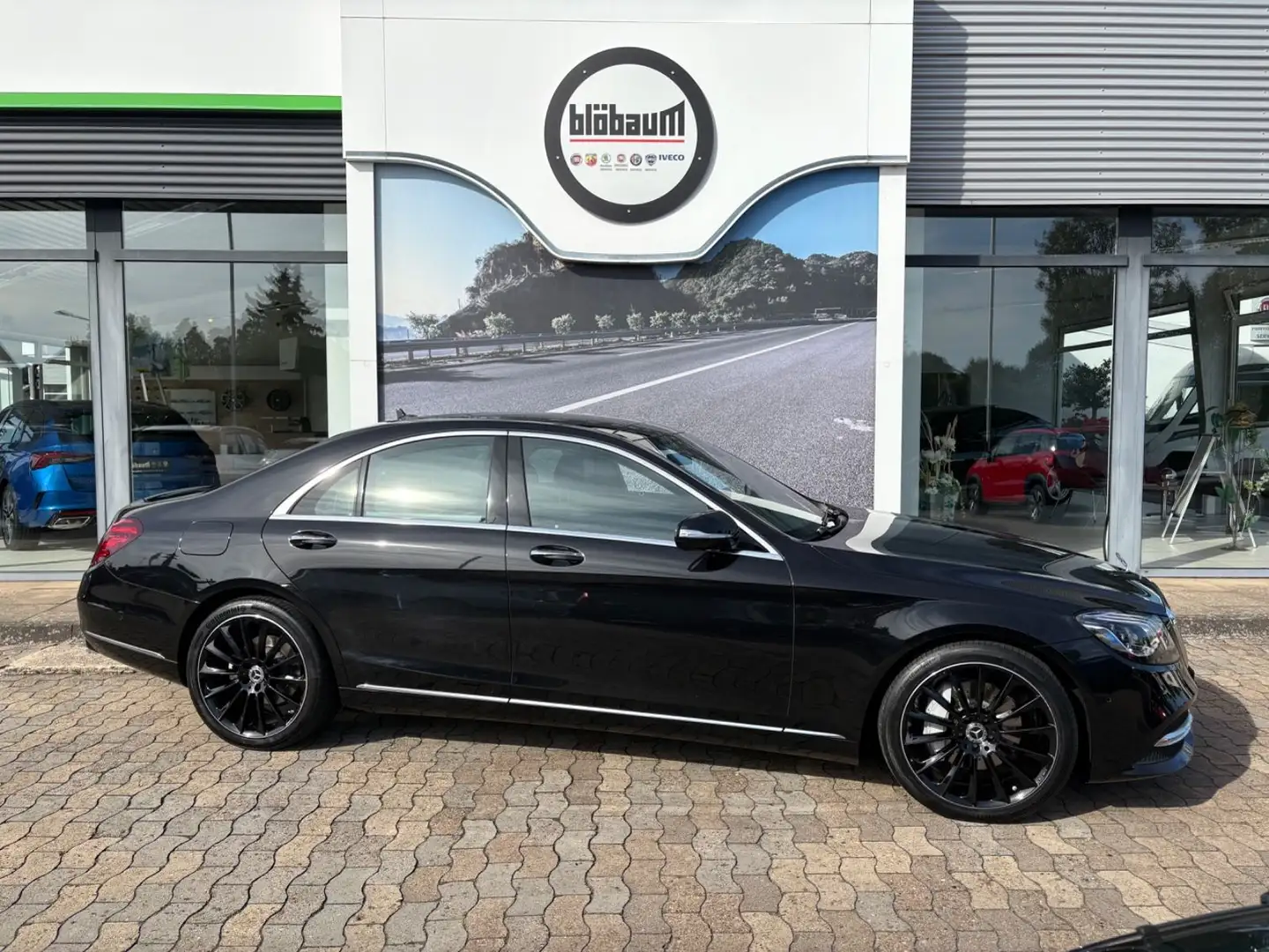 Mercedes-Benz S 350 d Lim MultiBeam Pano Leder Burmester uvm Schwarz - 1