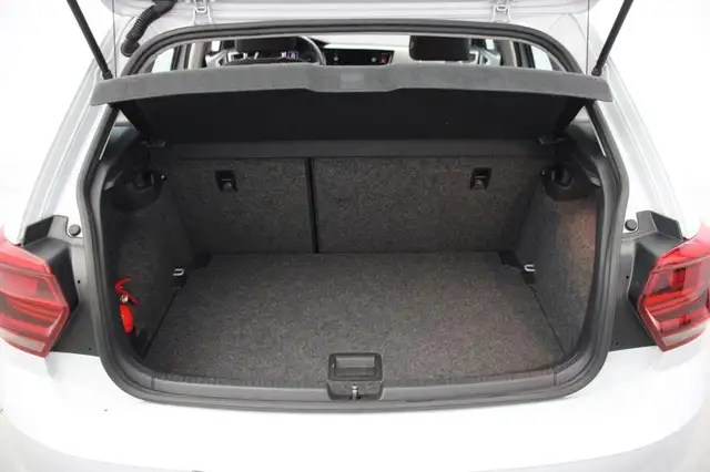 Volkswagen Polo view 11