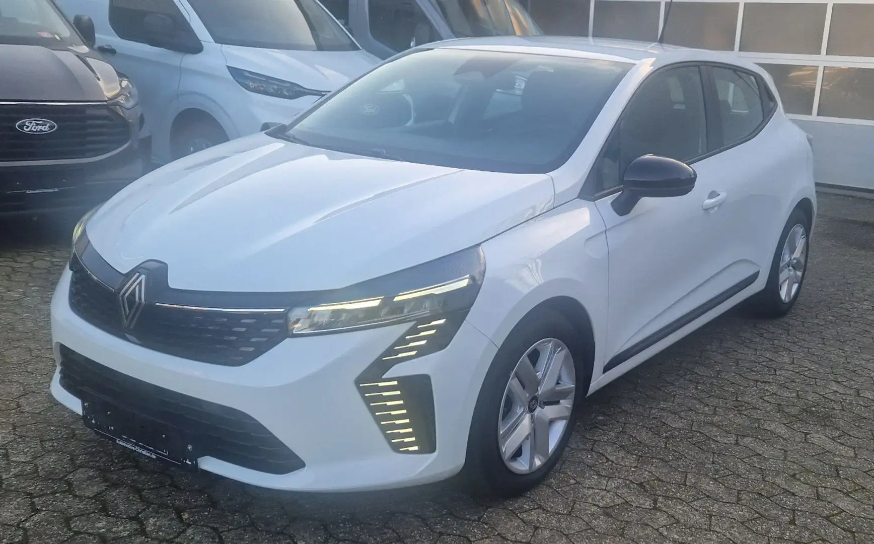 Renault Clio V Evolution TCe 90/LED/KLIMA/TEMPOMAT White - 2