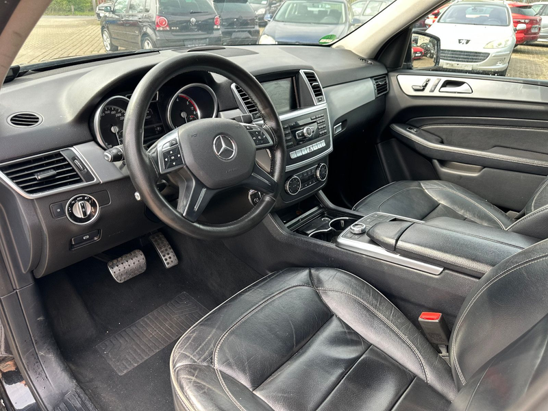 Mercedes-Benz ML 350 CDI BlueTec — photo 9