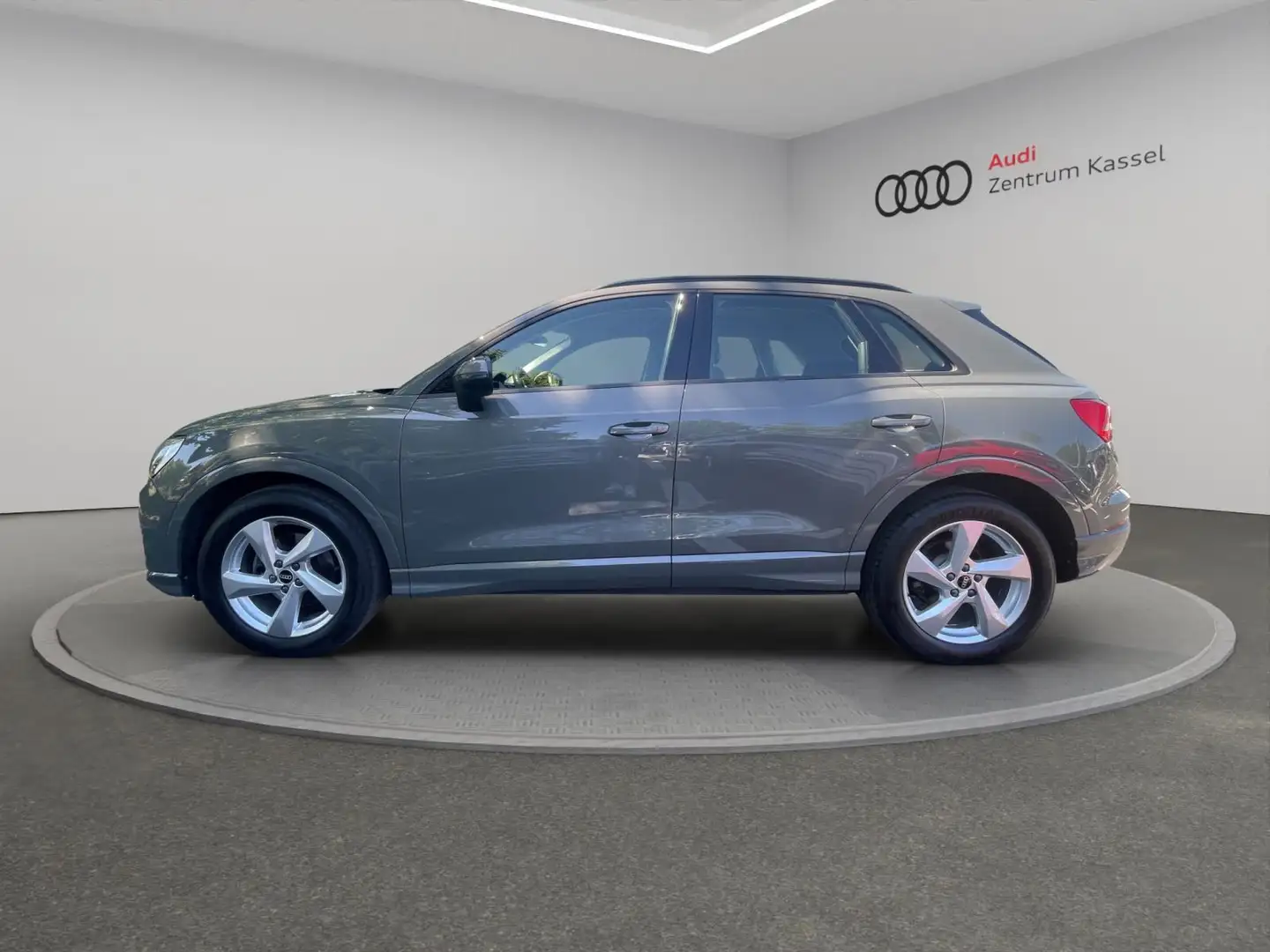 Audi Q3 35 TFSI LED Navi PDC+ AHK Grigio - 2