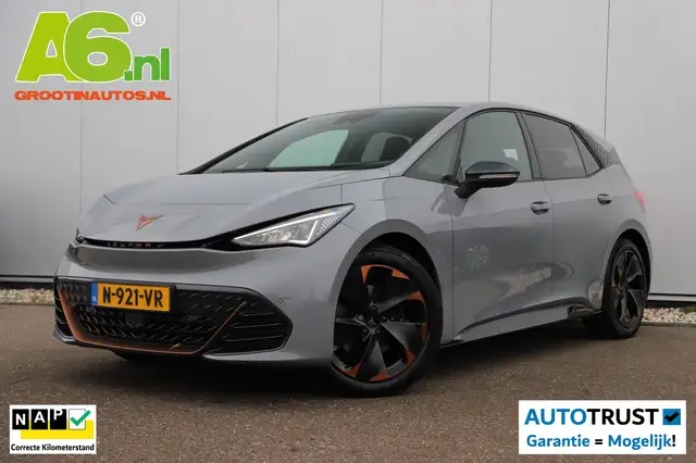 CUPRA Born Performance One 62 kWh All-Season Banden Carplay A