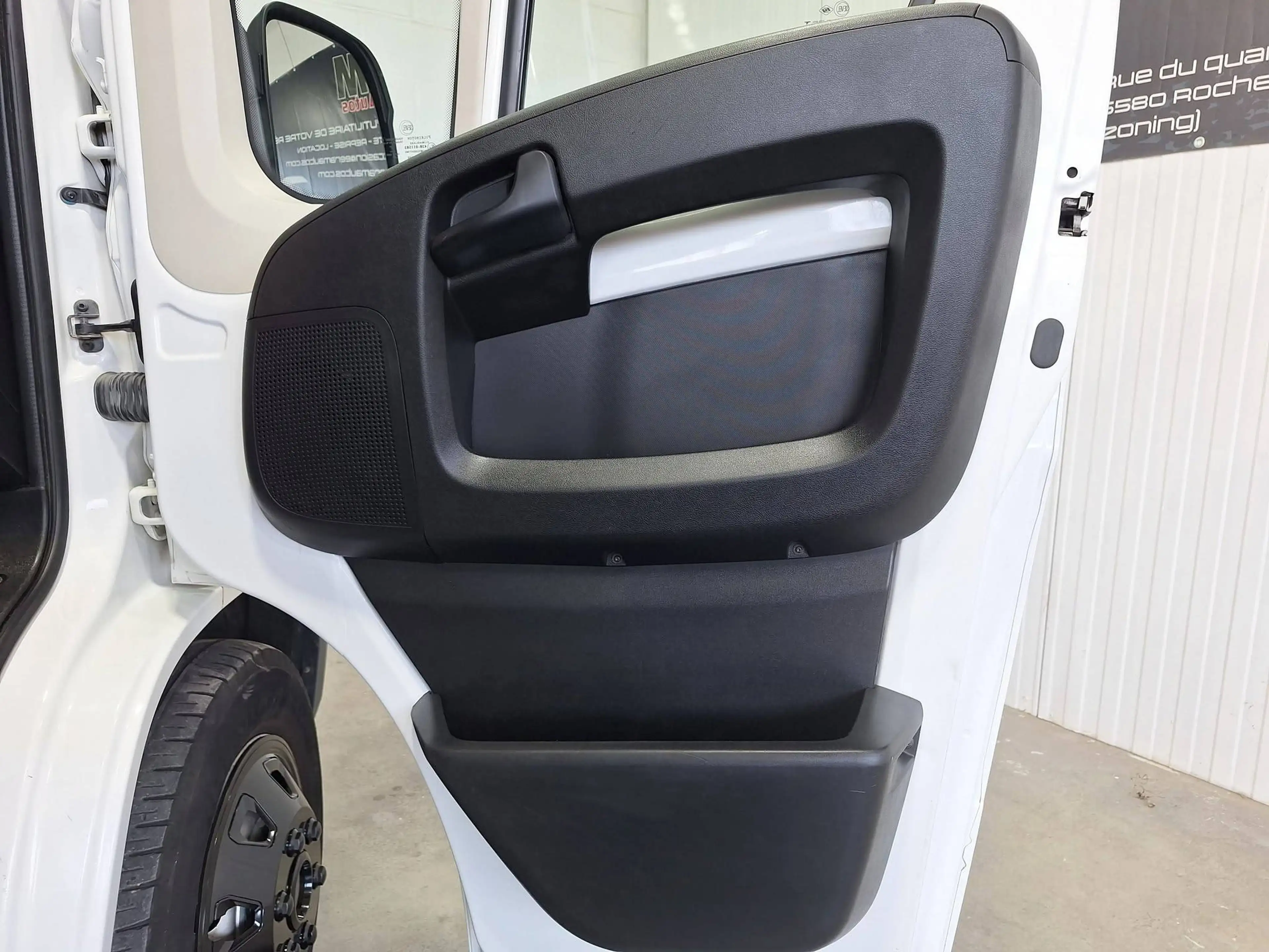 Peugeot Boxer plateau, benne basculante, 12 mois garantie, 1er propriétaire, carnet d'entretien — photo 10