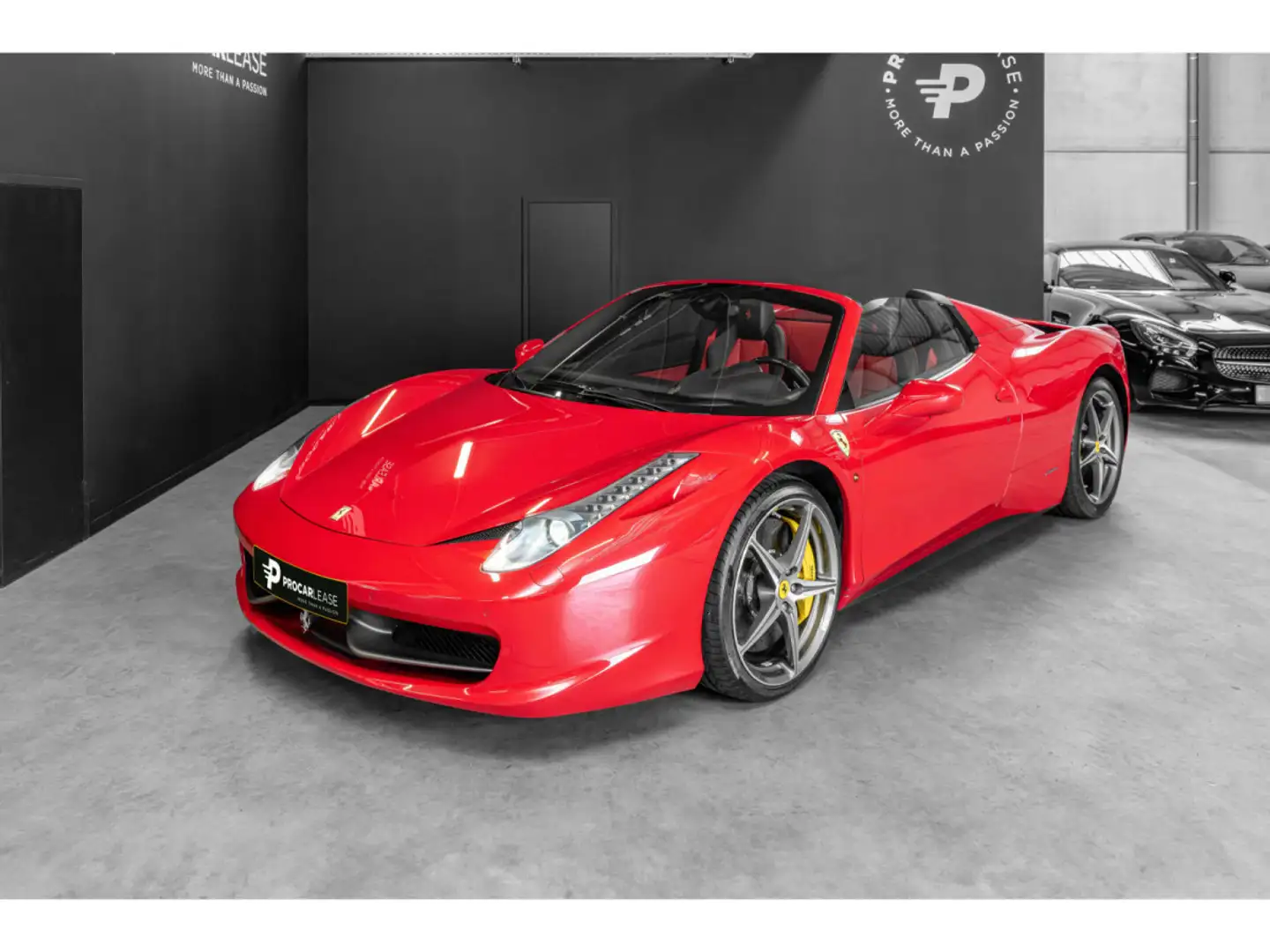 Ferrari 458 V8 4.5/458 SPIDER/CARBON LENKRAD/ FERRARI SERVICE Rouge - 1