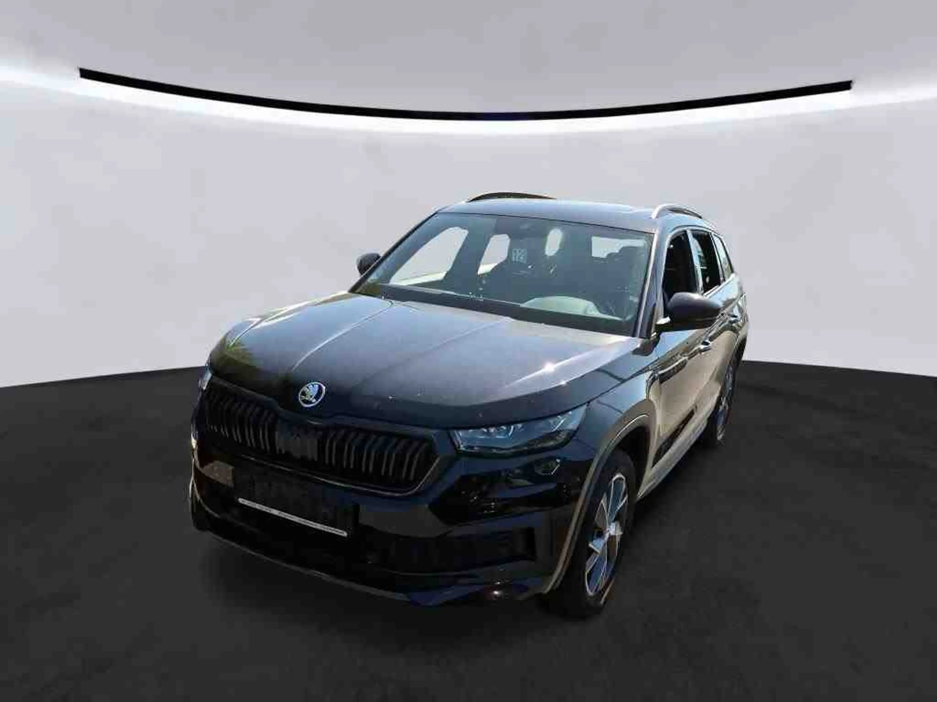 Skoda Kodiaq Sportline 2.0 TDI DSG 4x4 PANO AHK MATRIX — photo 2