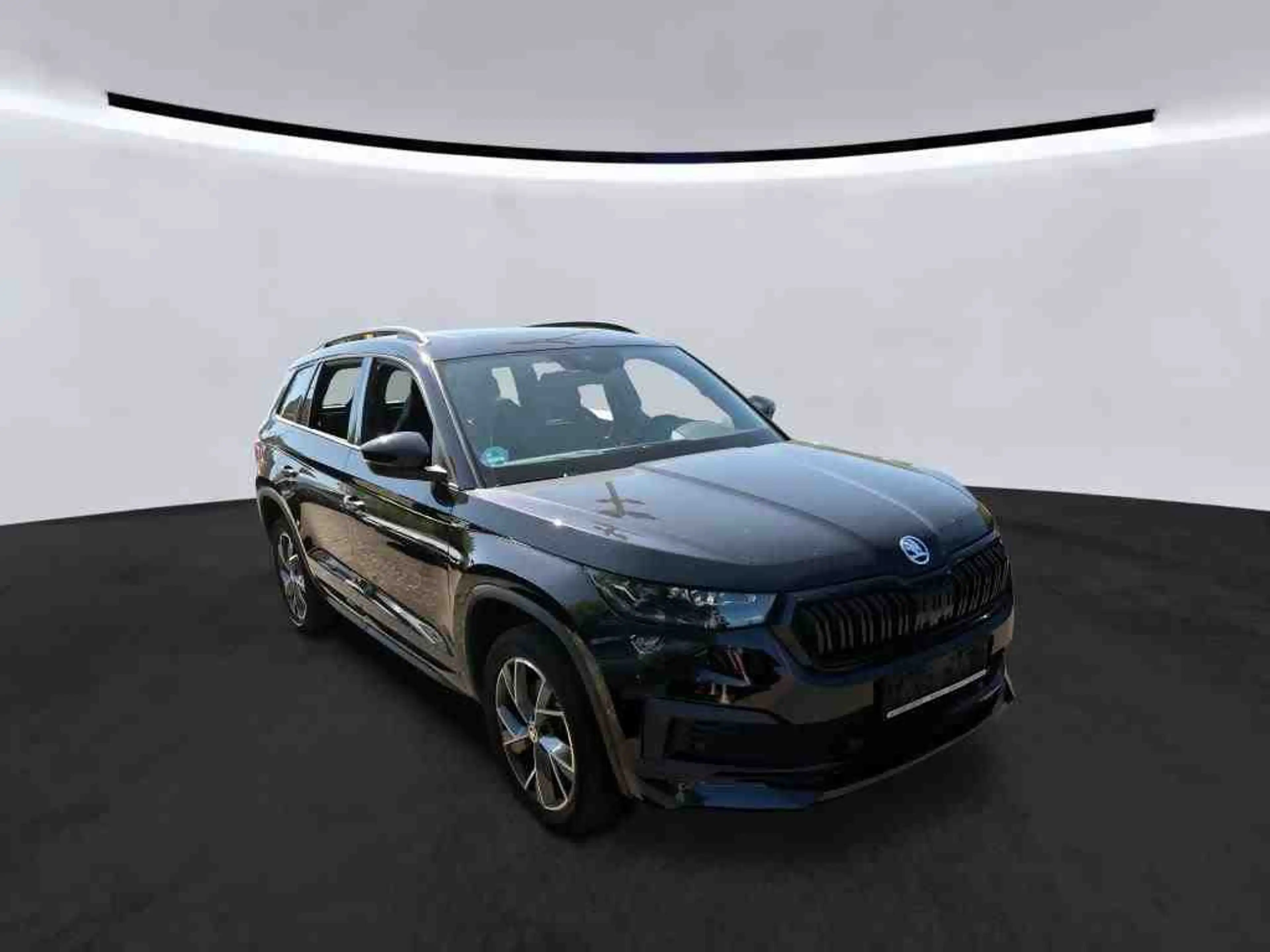 Skoda Kodiaq Sportline 2.0 TDI DSG 4x4 PANO AHK MATRIX — photo 4