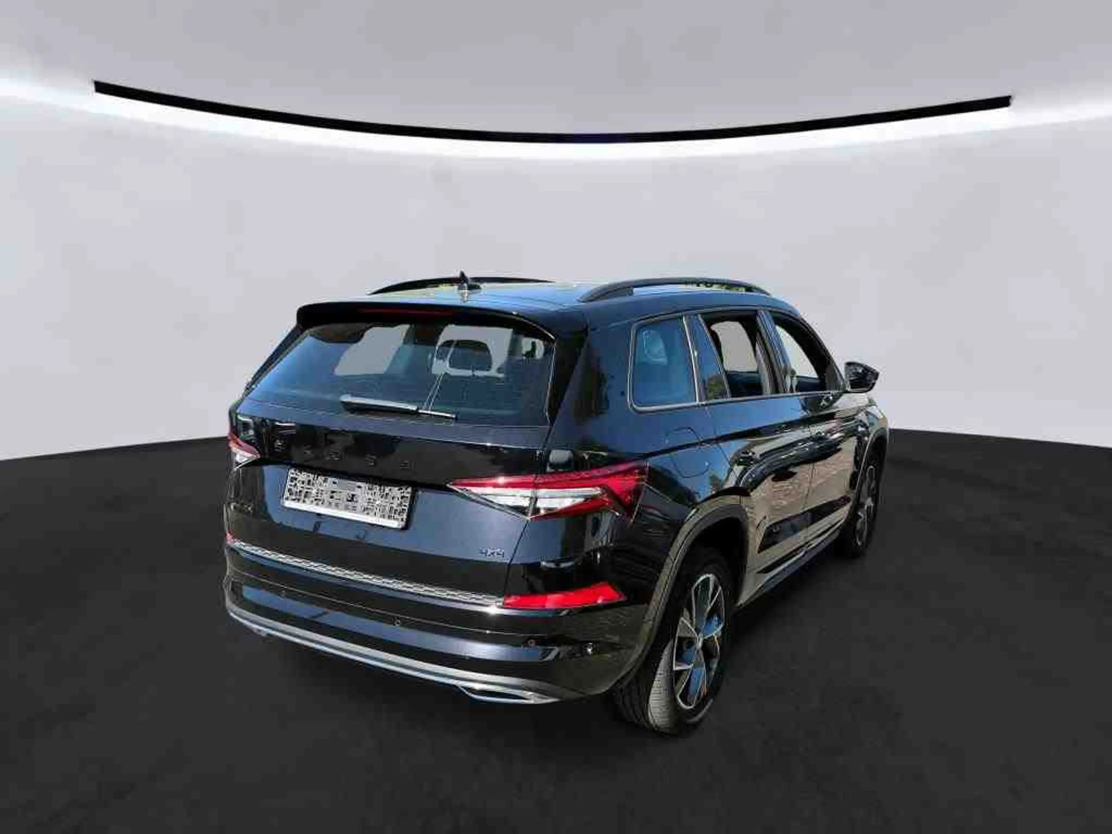 Skoda Kodiaq Sportline 2.0 TDI DSG 4x4 PANO AHK MATRIX — photo 3