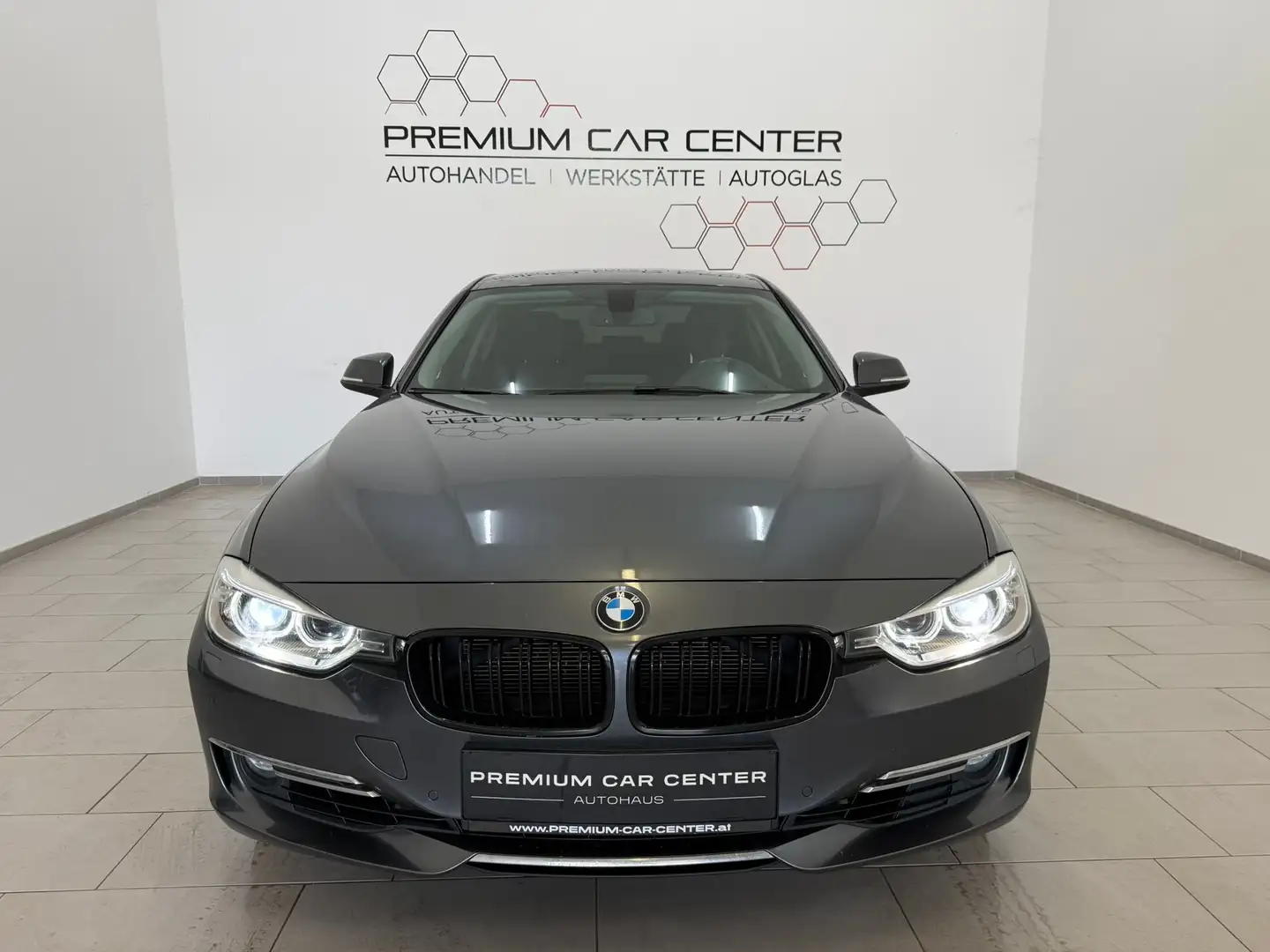BMW 320 d F30 LED / XENON / NAVI / PDC / SPORTSITZE Grau - 2