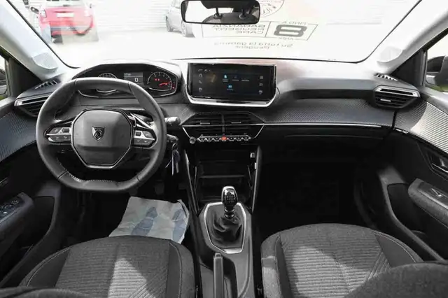 Peugeot 208 view 7