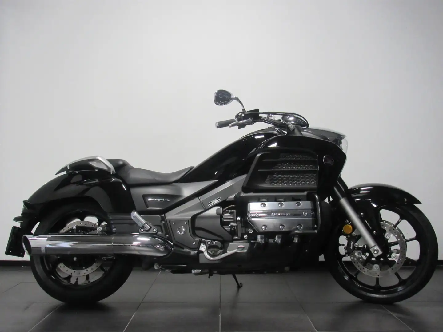 Honda F 6 C GL 1800 VALKYRIE Noir - 1