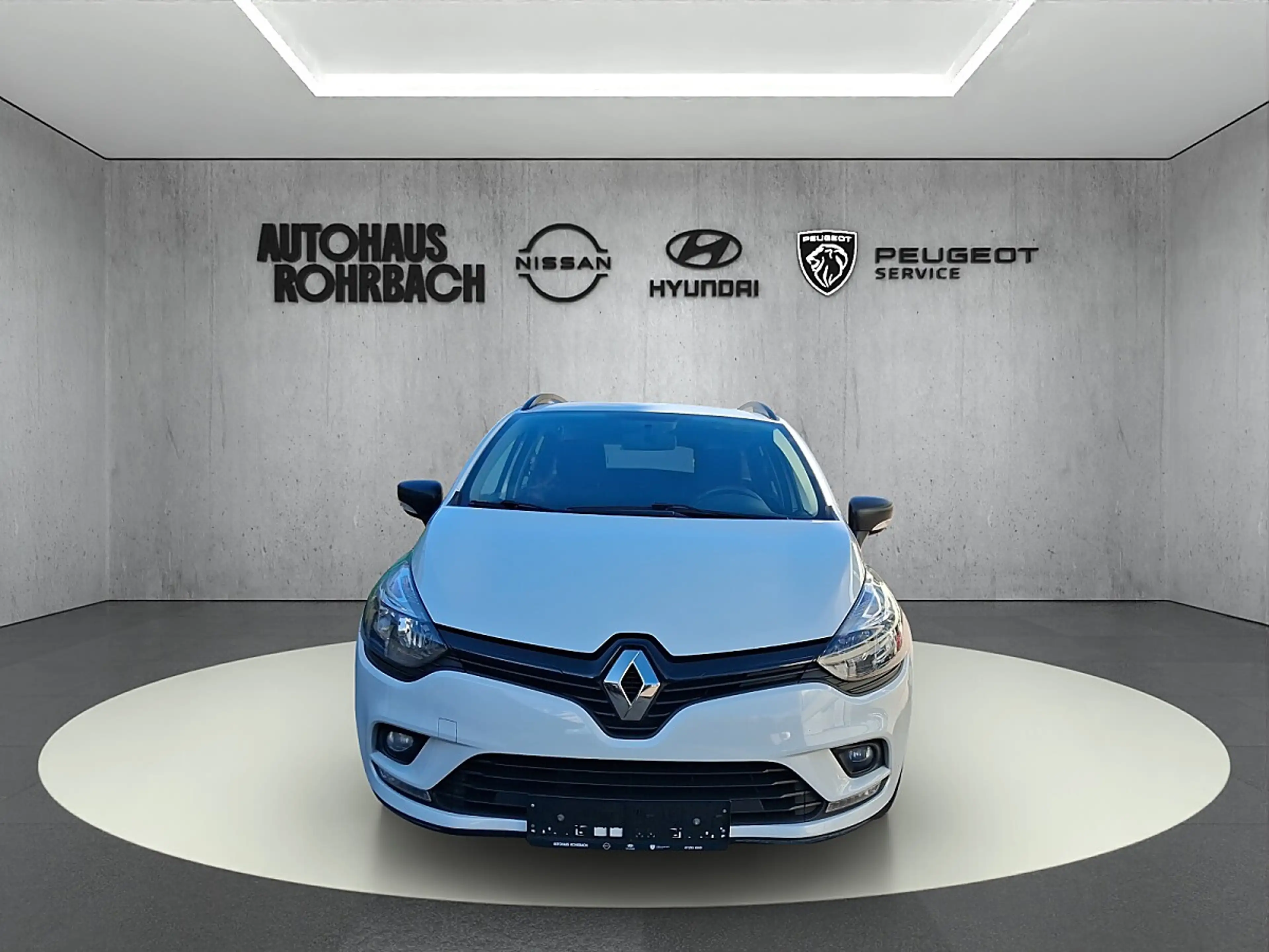 Renault Clio IV 0.9 TCe 75 Grandtour Life — photo 3