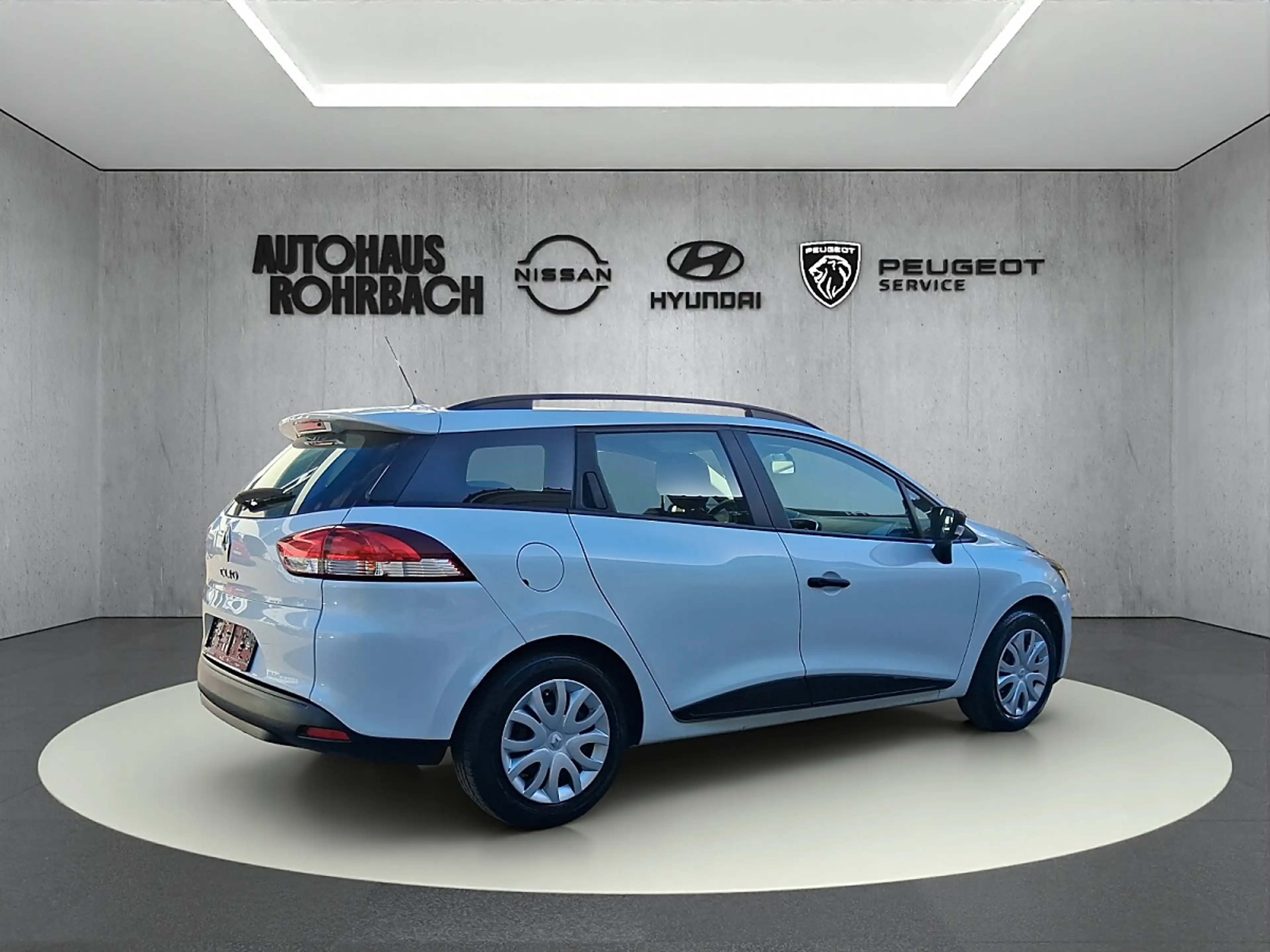 Renault Clio IV 0.9 TCe 75 Grandtour Life — photo 2