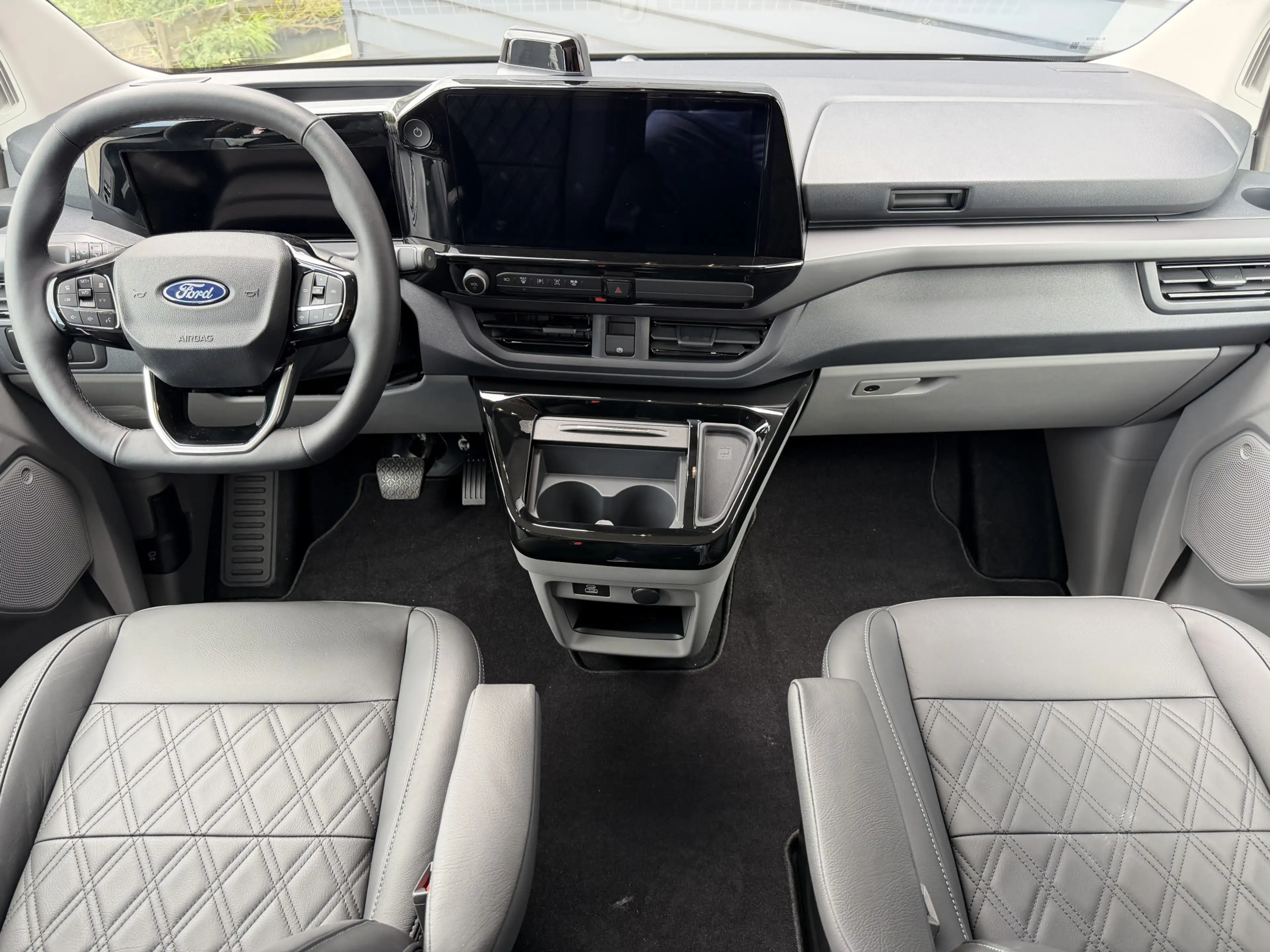 Ford E-Transit Cust. 320 L2H1 Sport 71 kWh DC | Next Level Editio — photo 9
