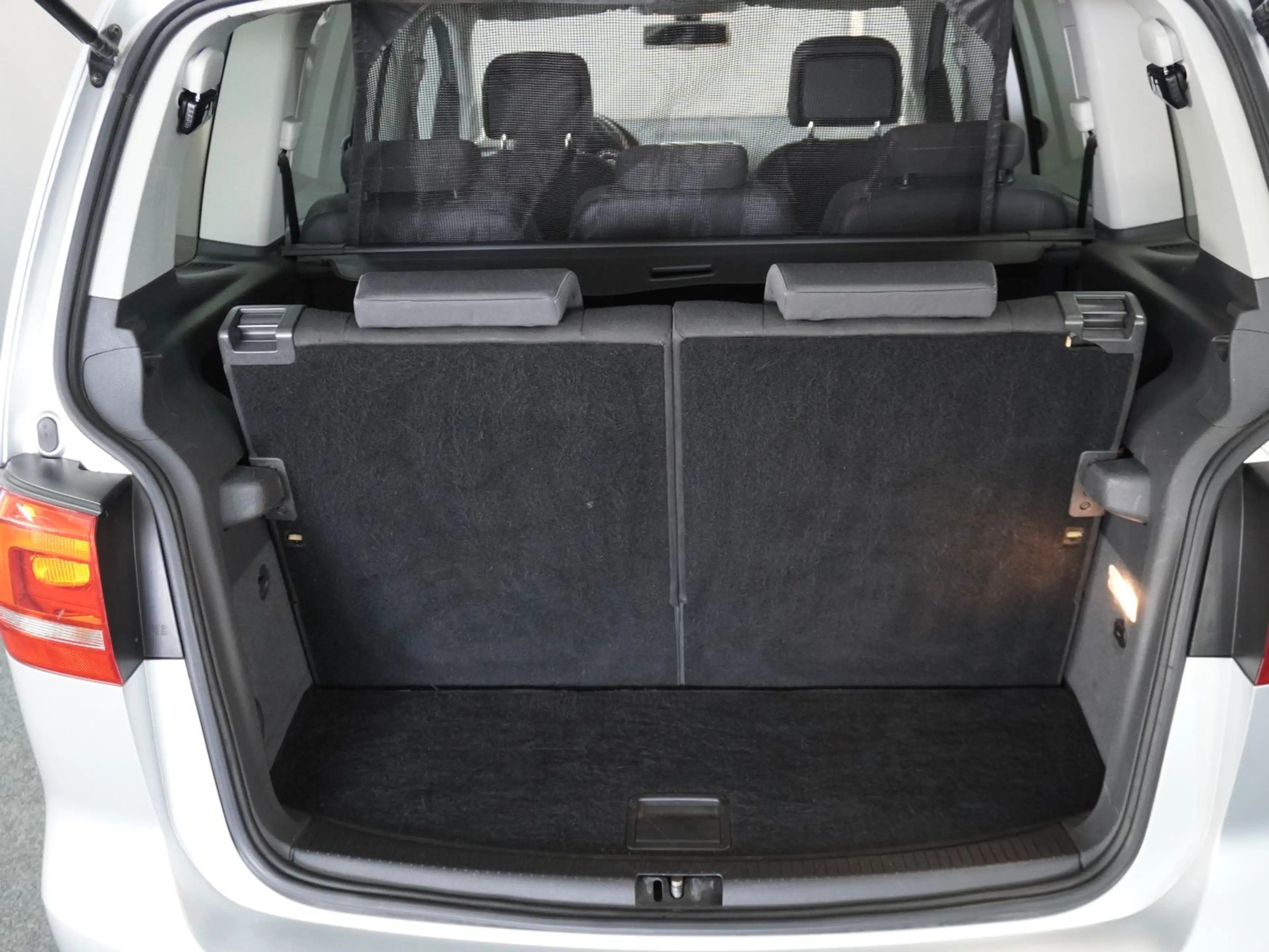 Volkswagen Touran "Life" 1.4 TSI DSG 7-Sitzer AHK NAV SHZ — photo 10