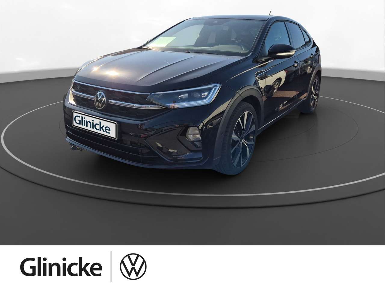 Volkswagen Taigo 2022 — 1.0 TSI DSG R-Line AHK RFK PANO SiHZ