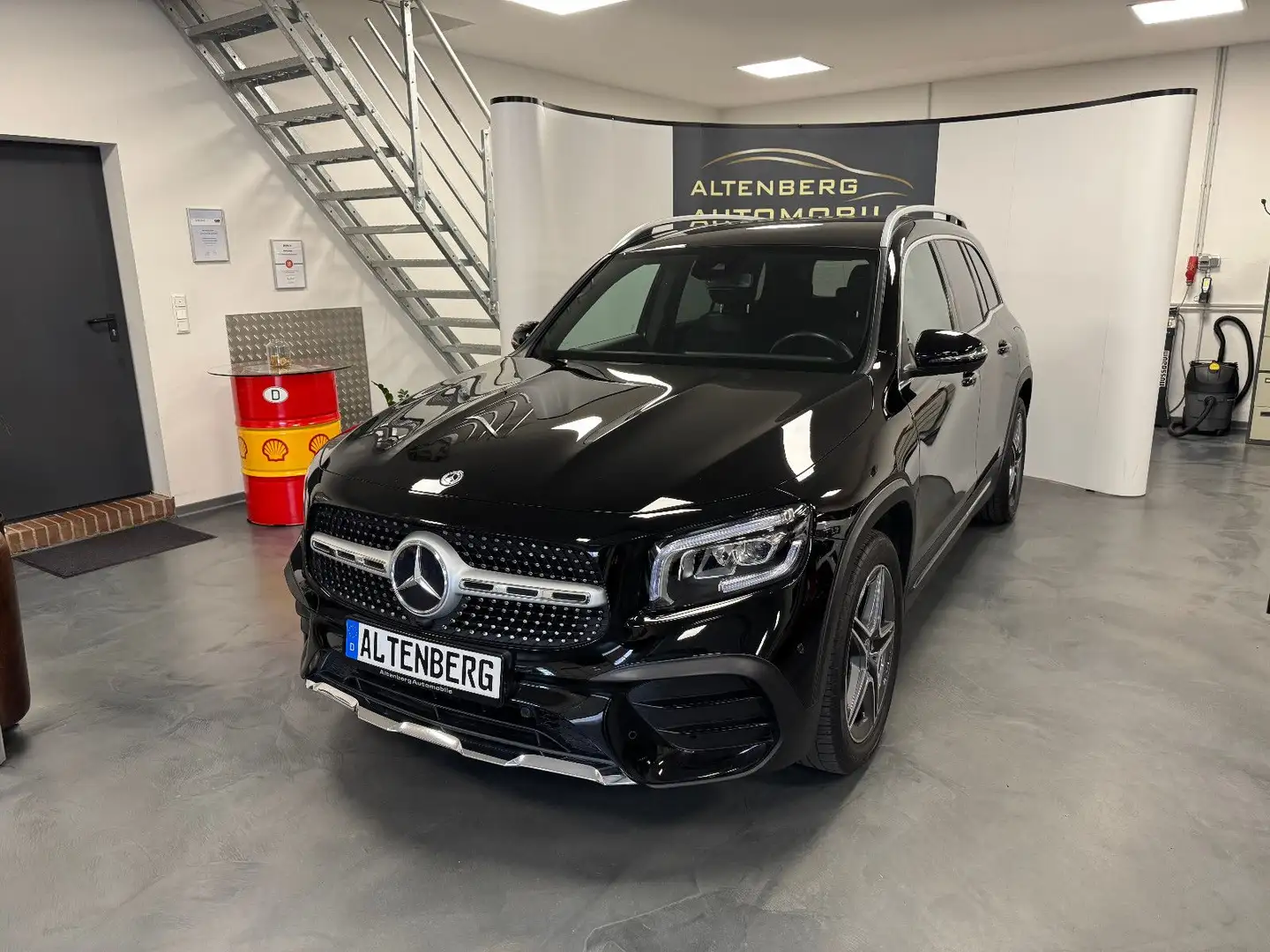 Mercedes-Benz GLB 220 d AMG Kamera DAB LED Tempomat Sitzhzg. Noir - 1