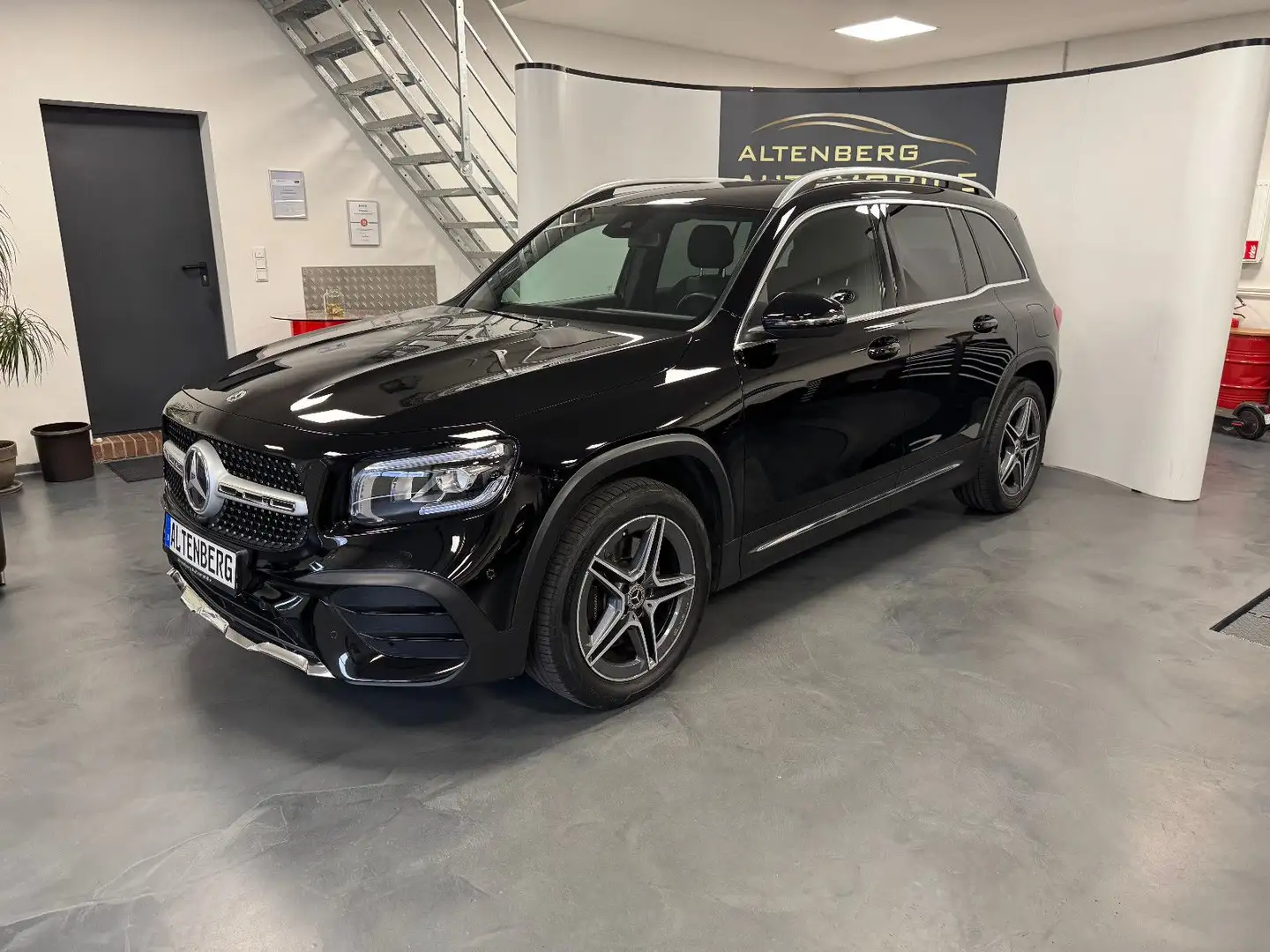 Mercedes-Benz GLB 220 d AMG Kamera DAB LED Tempomat Sitzhzg. Noir - 2