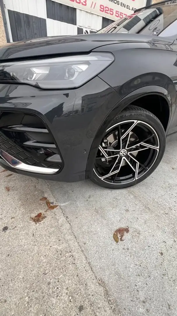 Volkswagen Tiguan R LINE 193CV Grau - 2