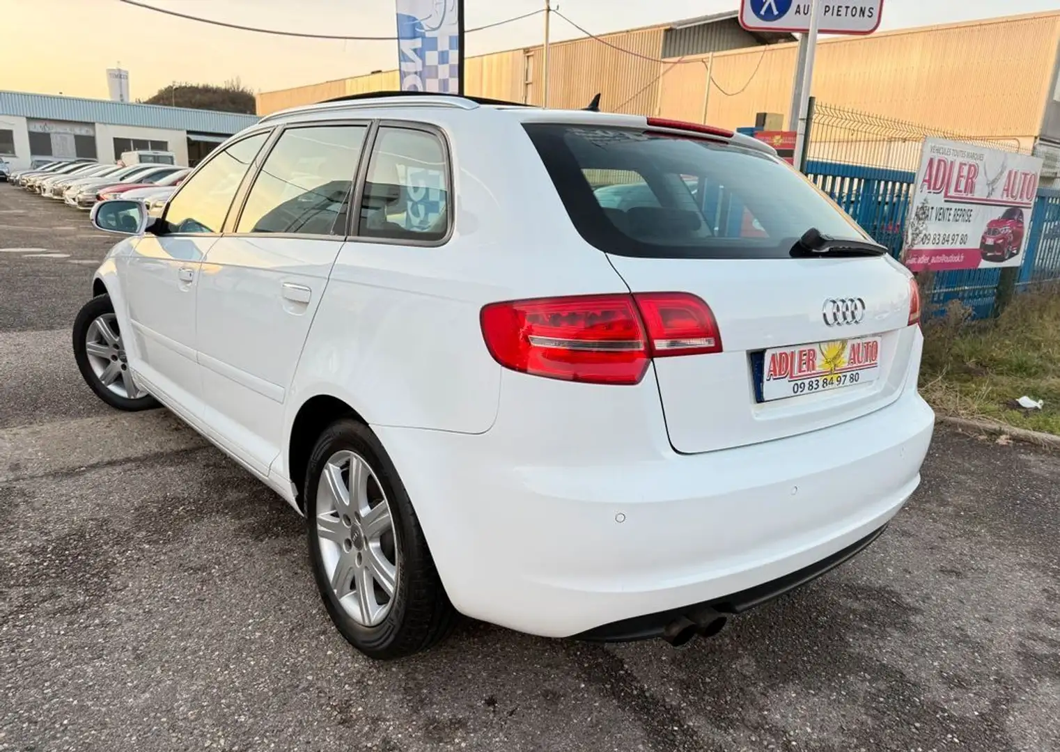 Audi A3 1.8 TFSI 160ch Ambition Luxe Quattro Boite rapport 6 Blanc - 2