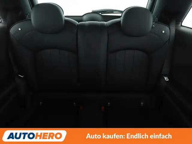 Mini Hatch view 15