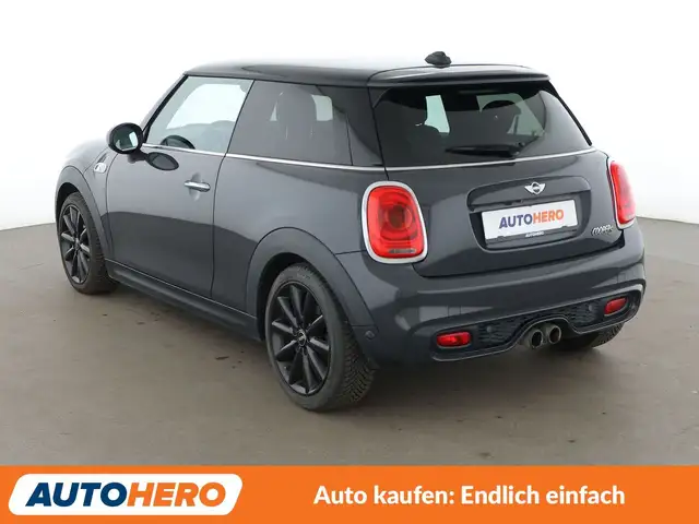 Mini Hatch view 4