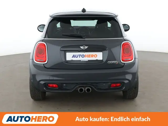 Mini Hatch view 5