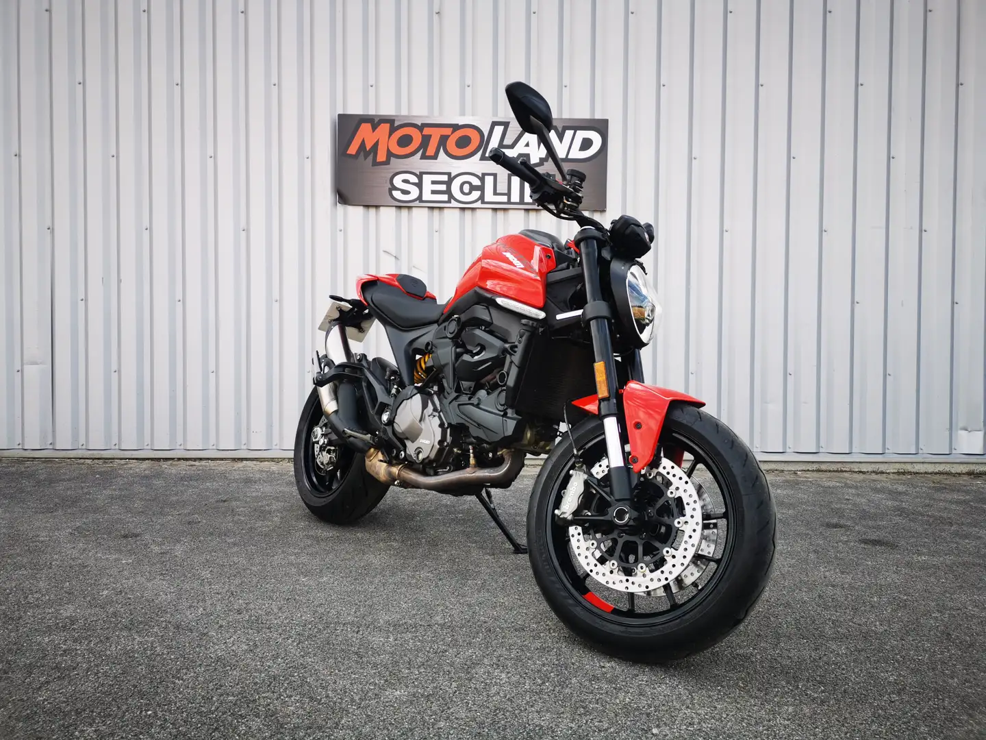 Ducati Monster 937 Rouge - 2