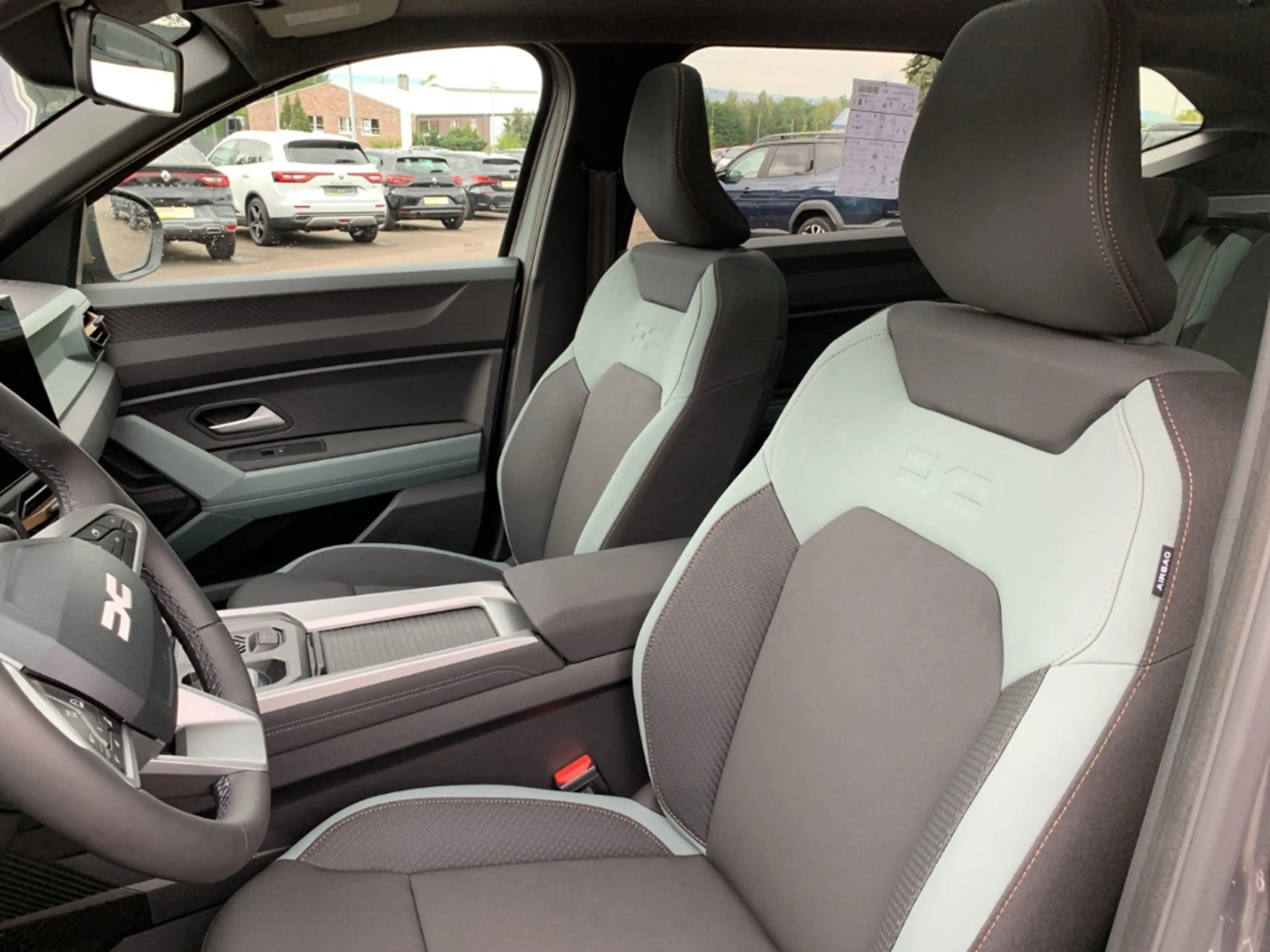 Dacia Bigster EXTREME HYBRID 155 Extreme KAMERA+SHZ+PDC+NAVI — photo 9