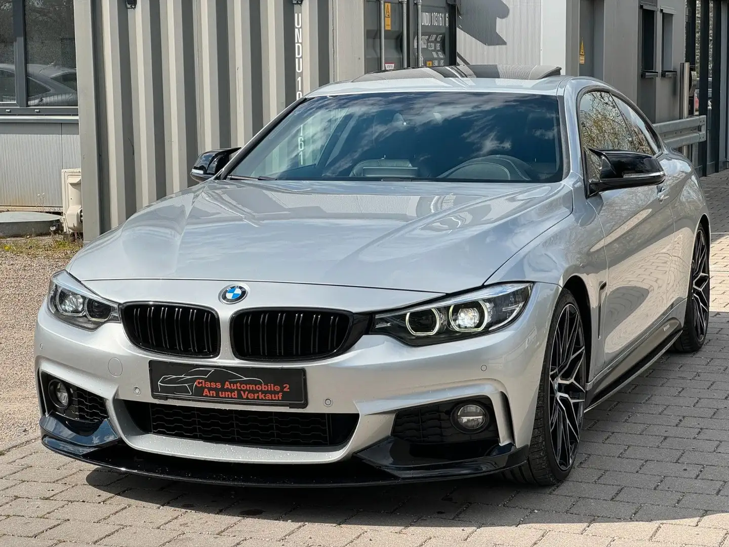 BMW 440 i  Coupe xDrive M Sportpaket/RFK/SD/MFL/SHZ Stříbrná - 1