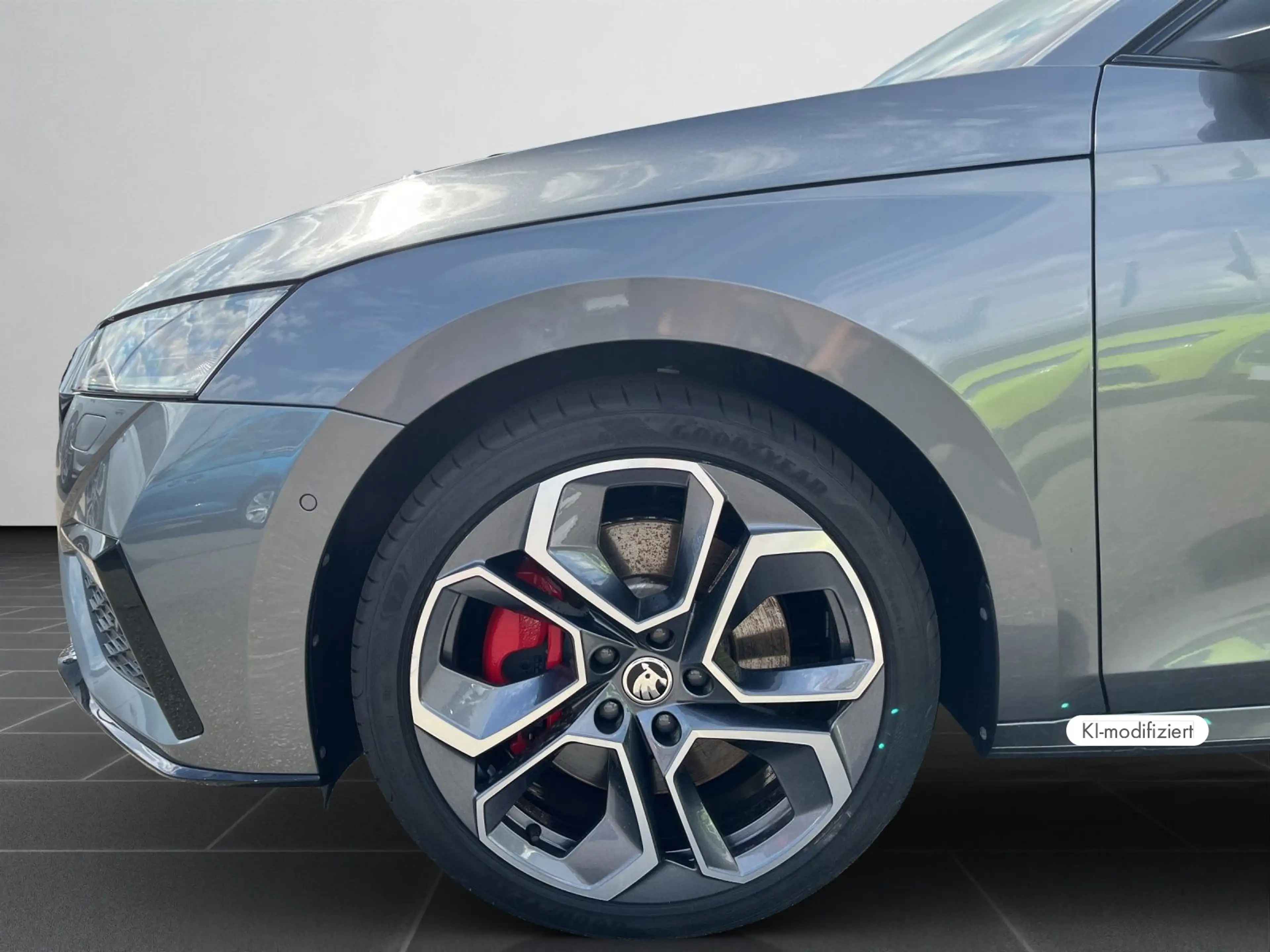Skoda Octavia Combi RS 2.0 TSI DSG MATRIX PANO AHK 360 — photo 9