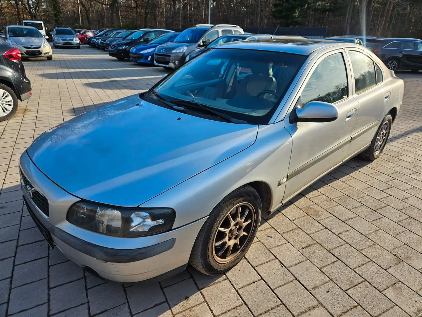 Volvo S60 2.4 Gri - 1